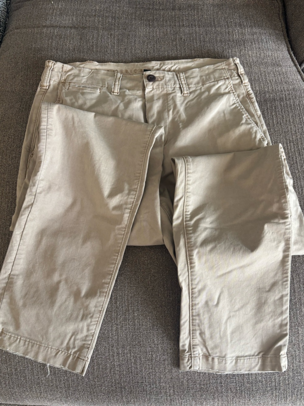 men’s simple khaki pants